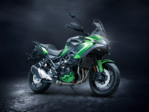 Kawasaki Versys 900